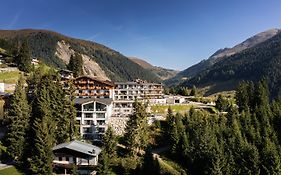Ursprungs Panorama Hotel Königsleiten